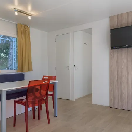 פארק נופש Mobile Homes Camping Biograd