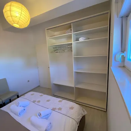 Holiday park Mobile Homes Biograd 3*