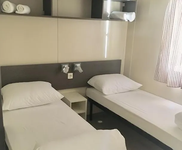 פארק נופש Mobile Homes Camping Biograd ביוגראד נה מורו