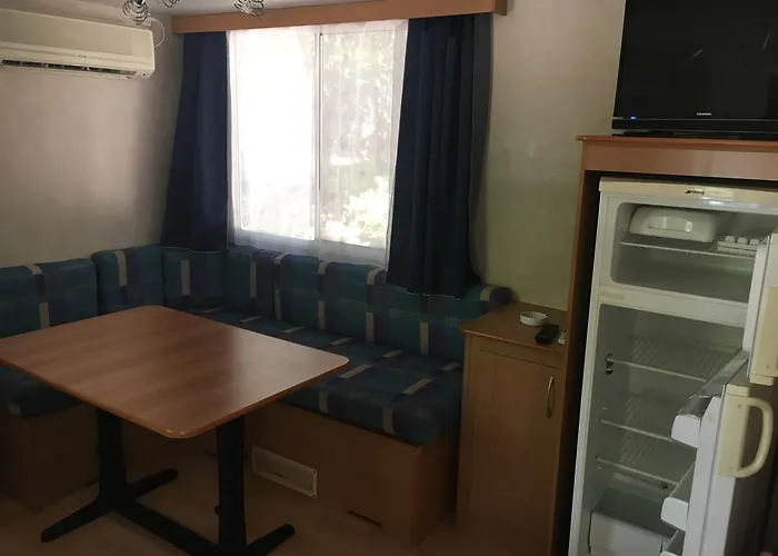 פארק נופש Mobile Homes Camping Biograd ביוגראד נה מורו