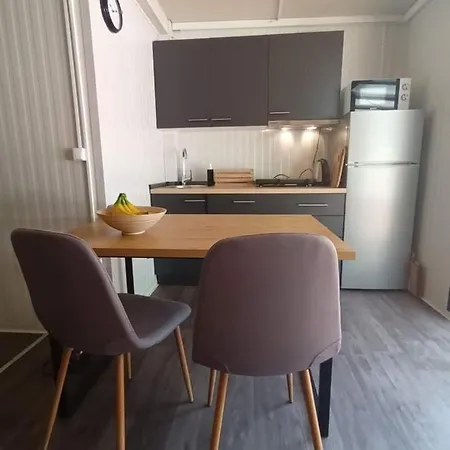 Mobile Homes Biograd منتزه العطل 3*