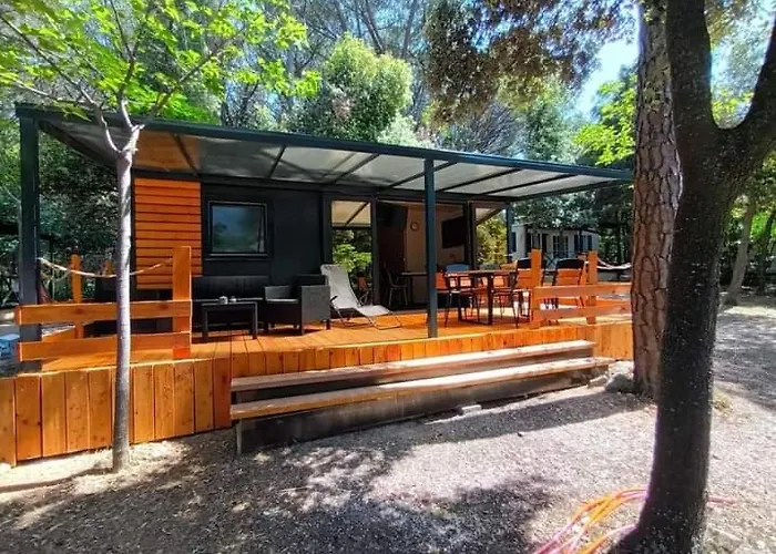 Üdülőpark Mobile Homes Biograd 3*