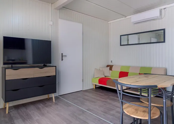 Mobile Homes Camping Biograd 3* ביוגראד נה מורו