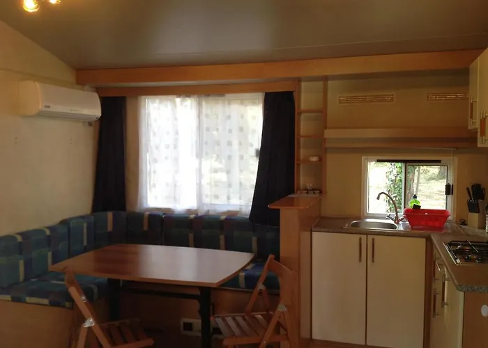 Mobile Homes Camping Biograd 3* ביוגראד נה מורו